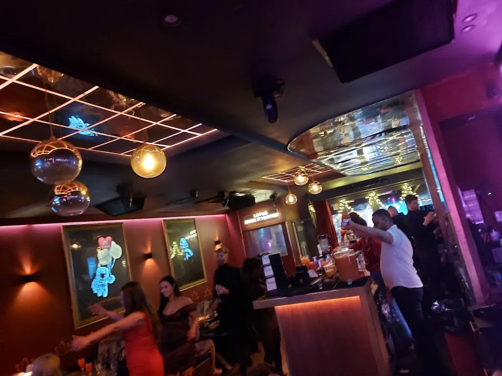 Lotus Bar