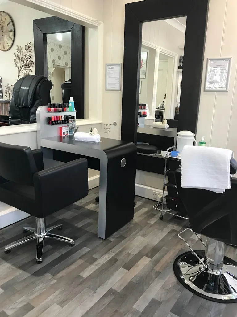 Lush Beauty Salon