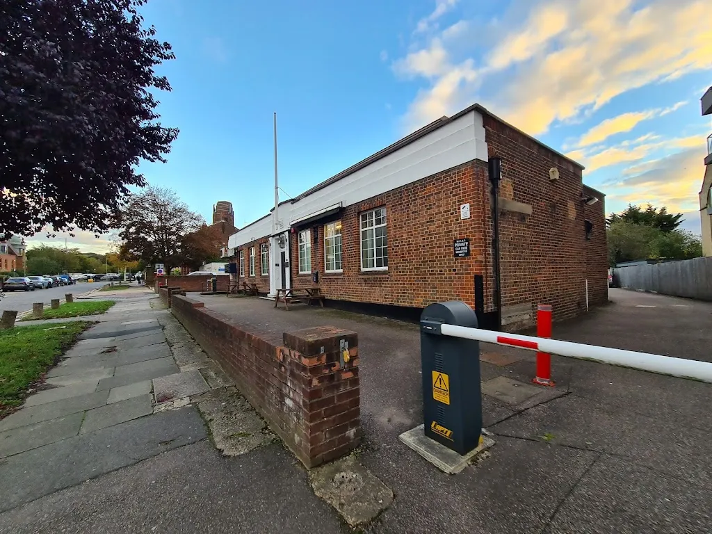 Mill Hill Services Club