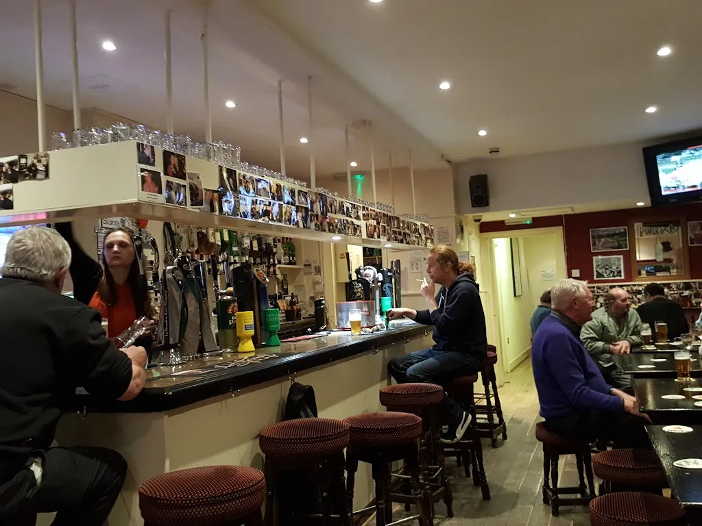 Molly's Bar