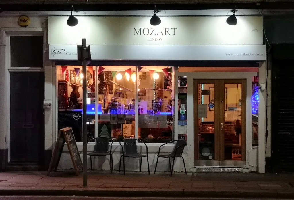 Mozart London Bar