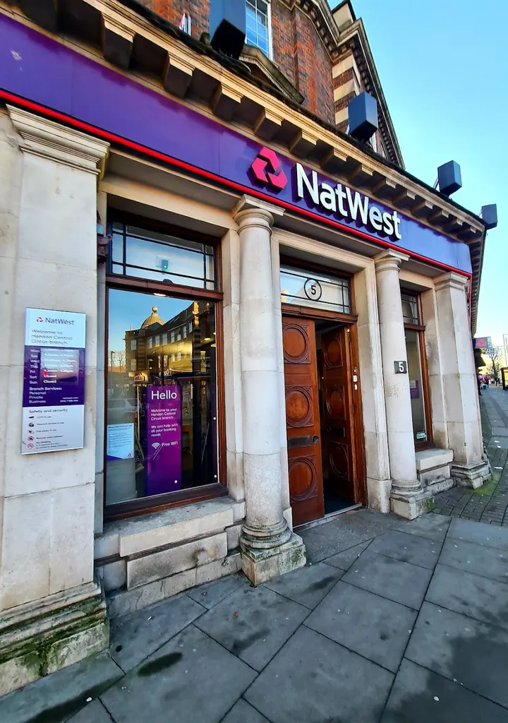 NatWest Hendon Central Circus