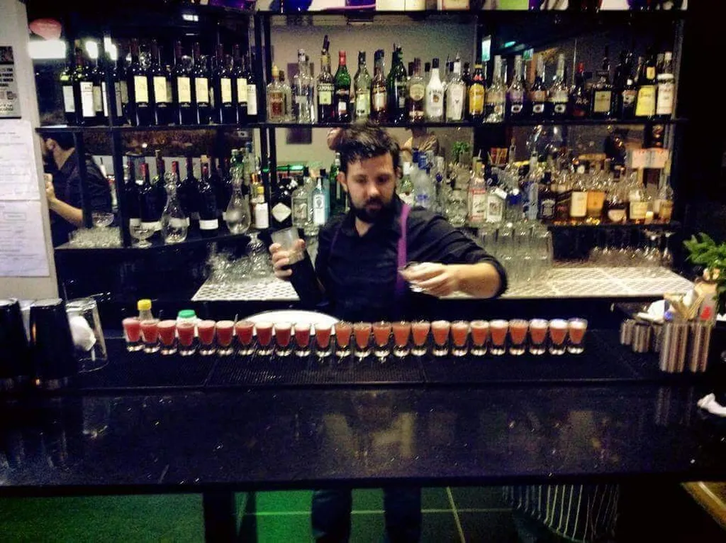 NJoy Bar & Kitchen