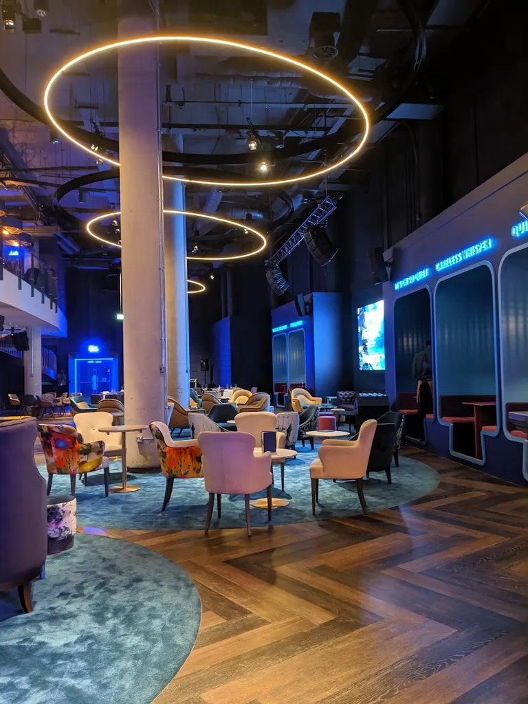 O2 Blueroom