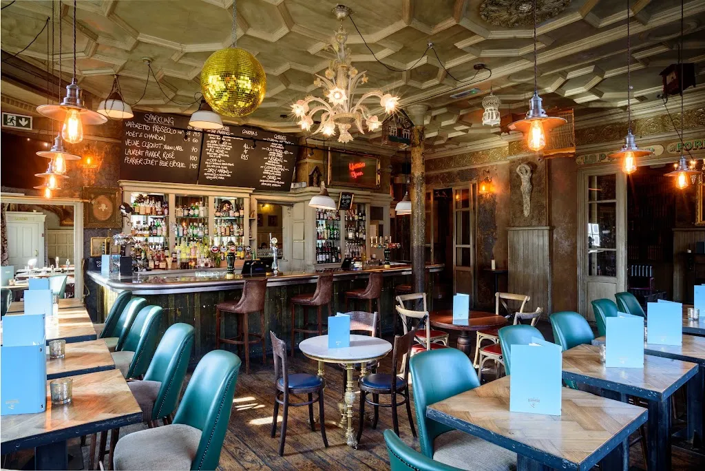 Paradise by way of Kensal Green