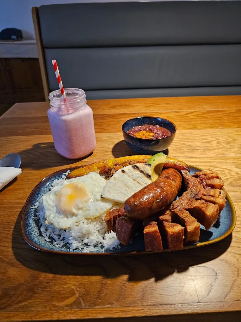 Paula's Bakery and Restaurant