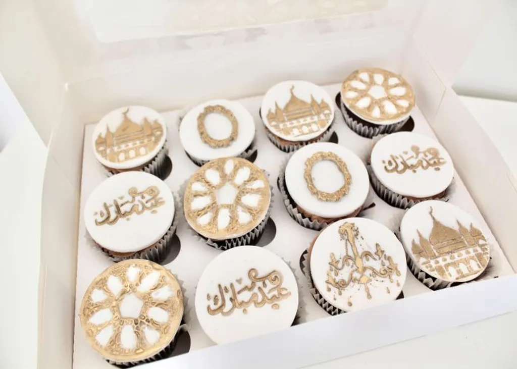 Pearls & Crumbs | Homemade Cakes | Birthday Cakes | Wedding Cakes