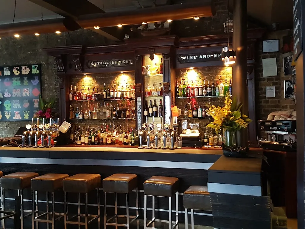 Phoenix Bar