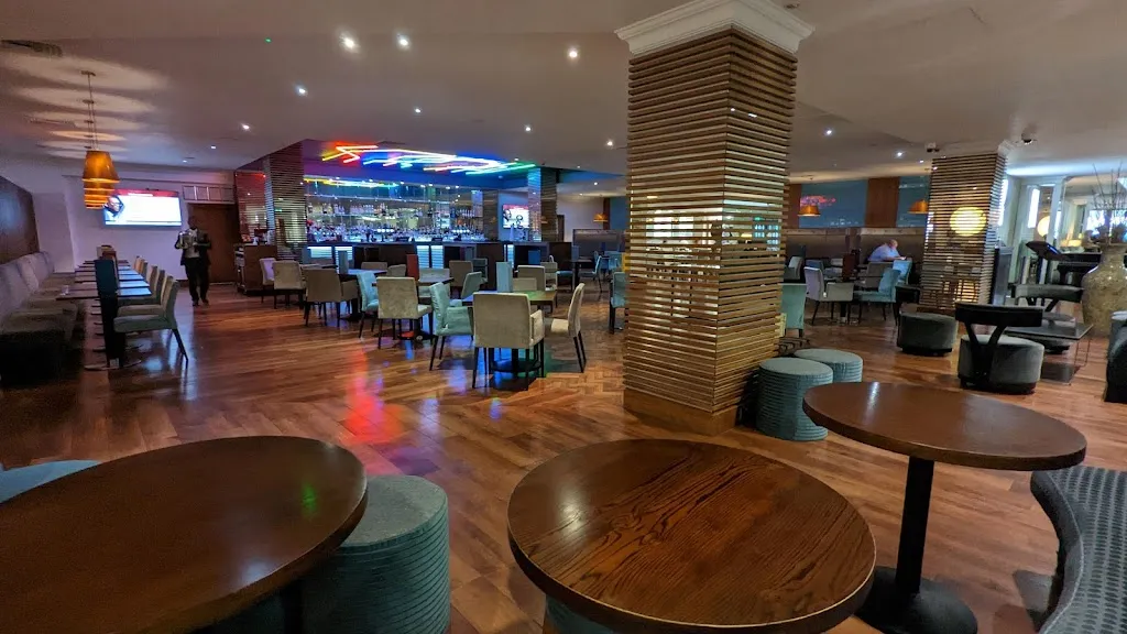Renaissance Bar Eleven