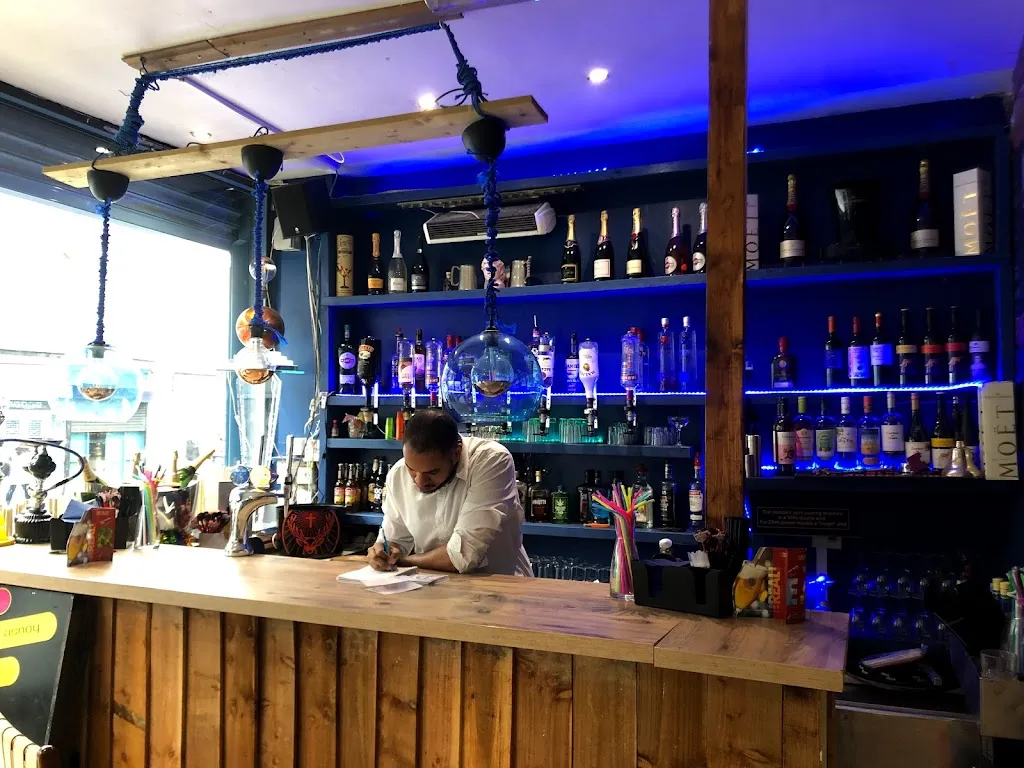 River's Bar & Grill