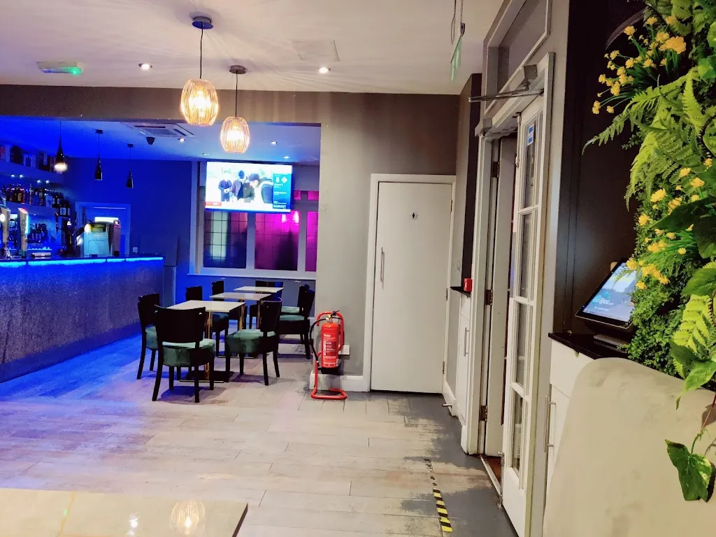 Salt Bar Restaurant