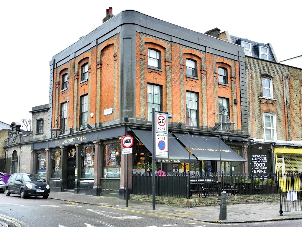 Shaftesbury Tavern