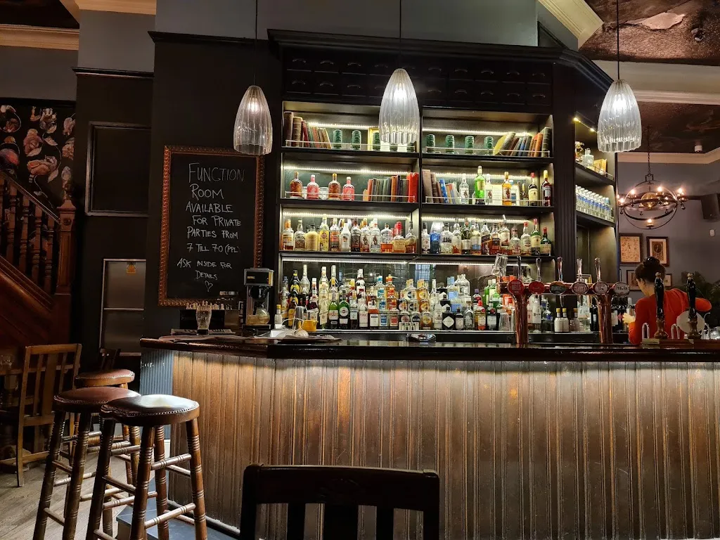 Sir Richard Steele Pub