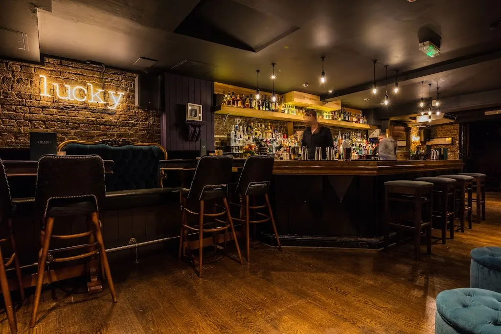 Smith's Cocktail Bar