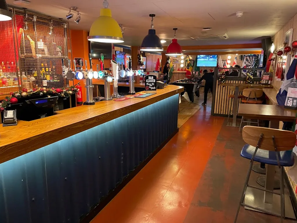 Sports Bar & Grill