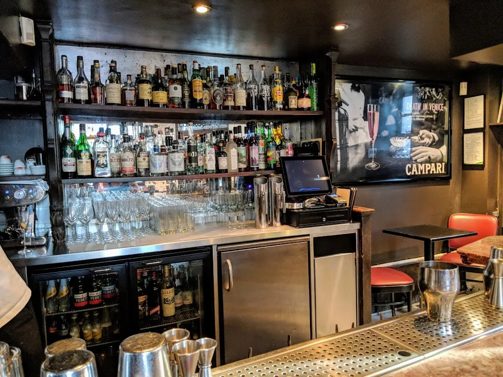 The Bar with No Name