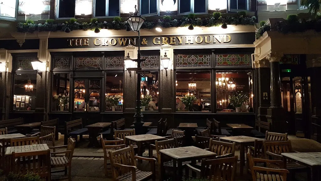 The Crown & Greyhound
