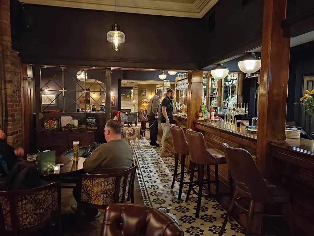 The Crown Tavern