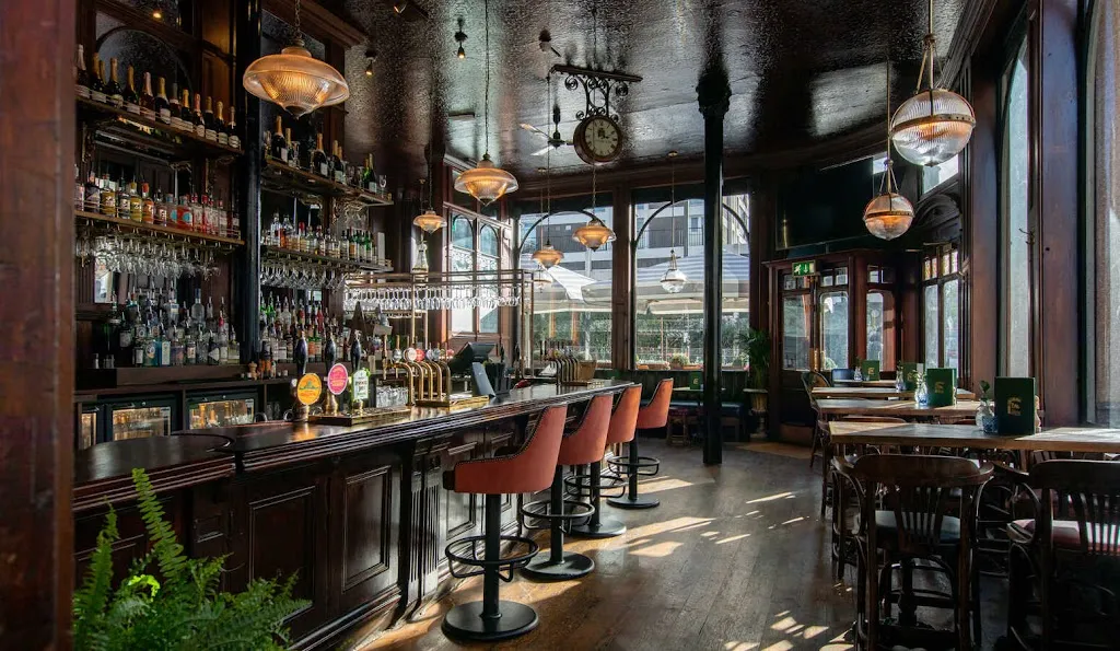 The Elgin