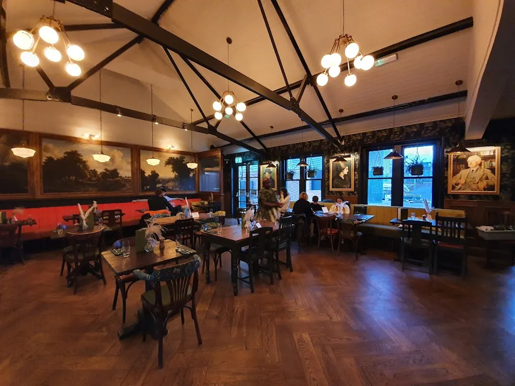 The Grand Junction Arms