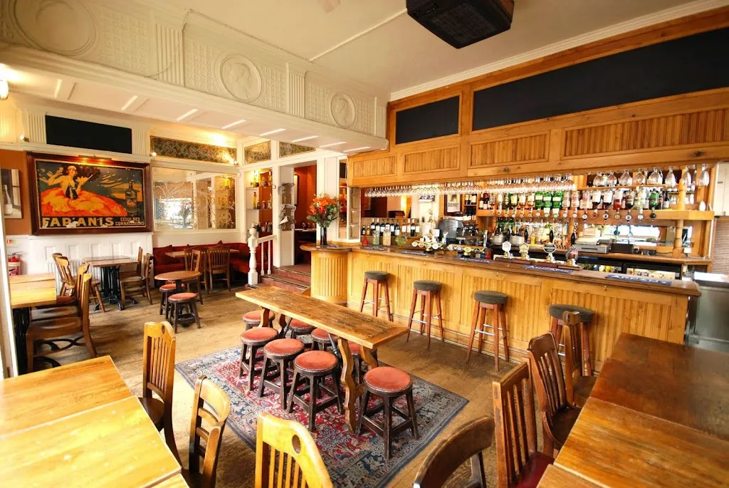 The Ladbroke Arms