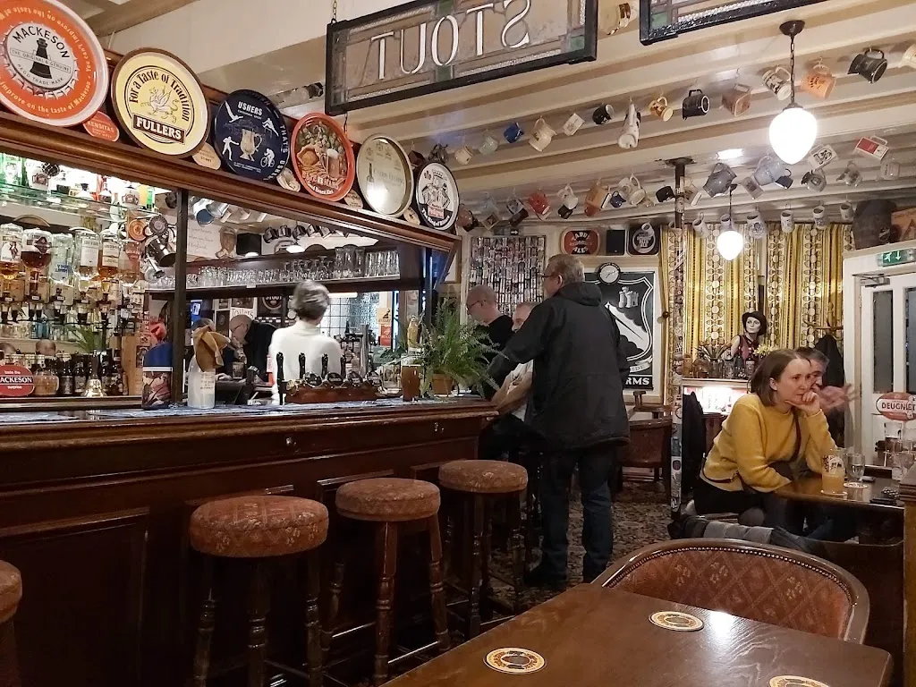 The Masons Arms