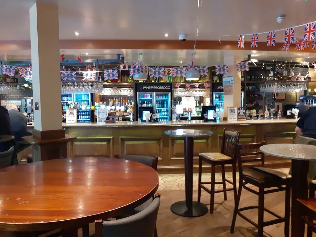 The New Cross Turnpike - JD Wetherspoon