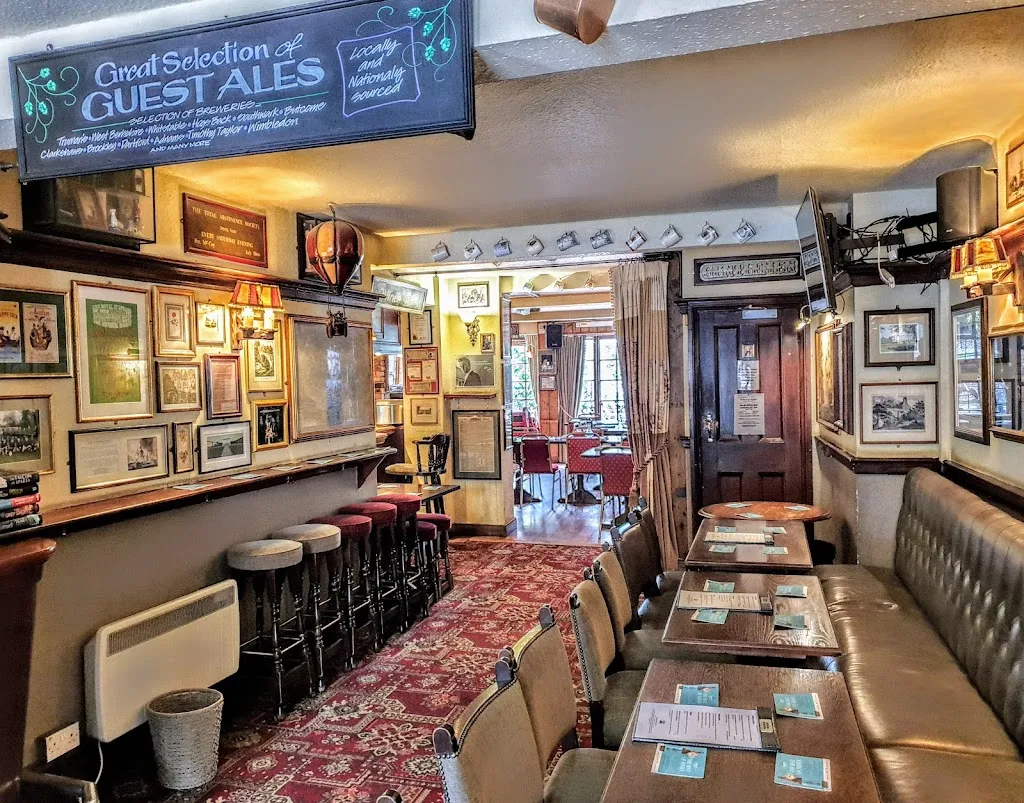 The Plume of Feathers