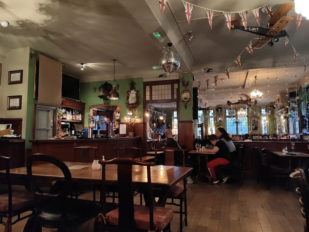 The Railway Tavern