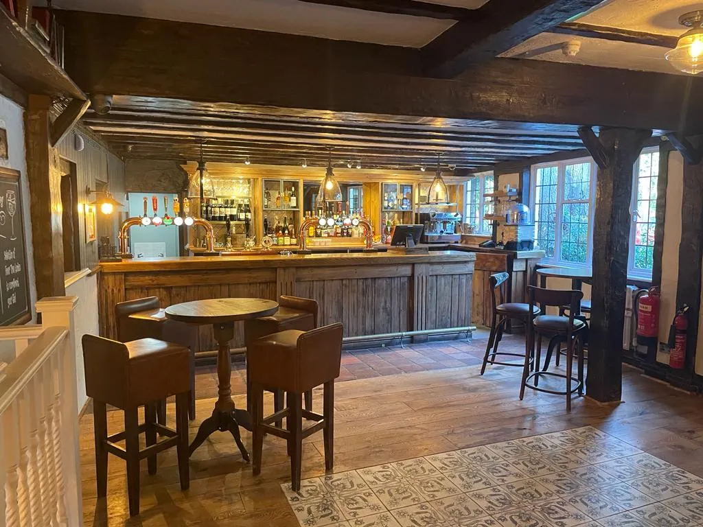 The Rose and Crown, Clay Hill