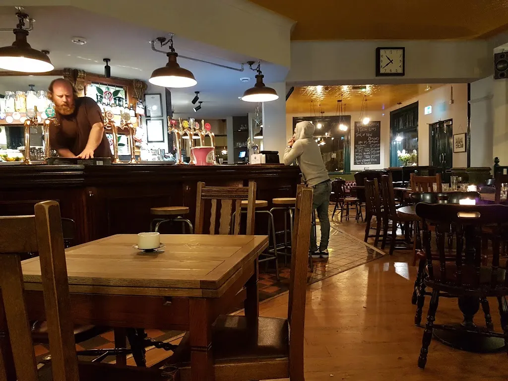 The Rose & Crown