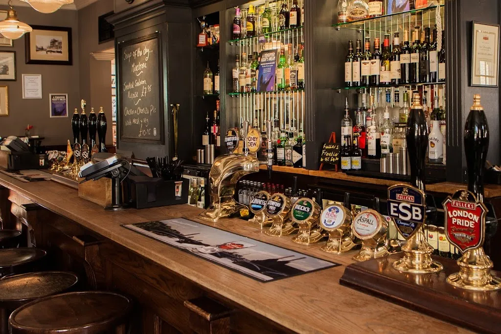 The Rose & Crown, Ealing