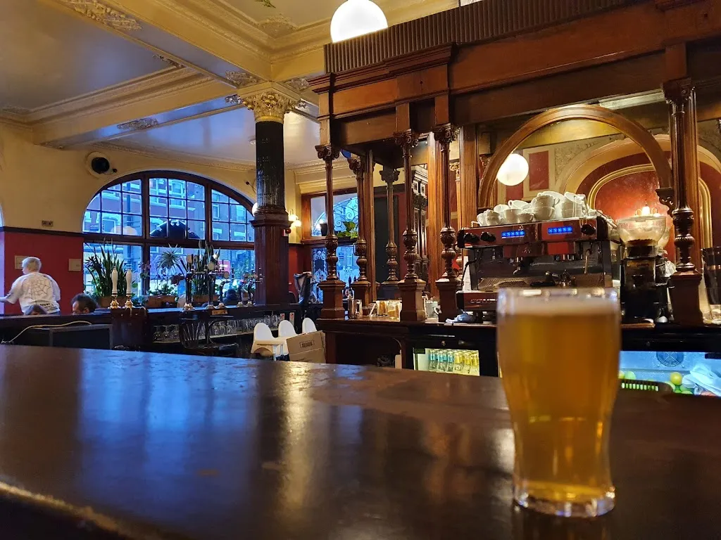 The Salisbury Hotel (Harringay)