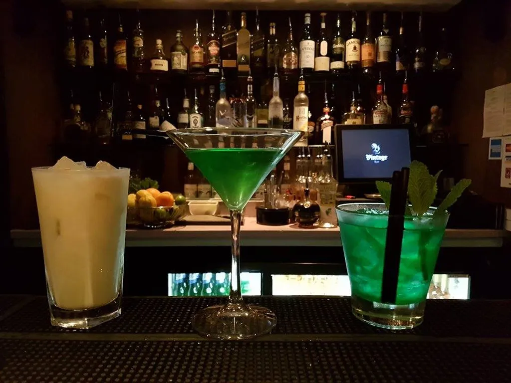Vintage Bar
