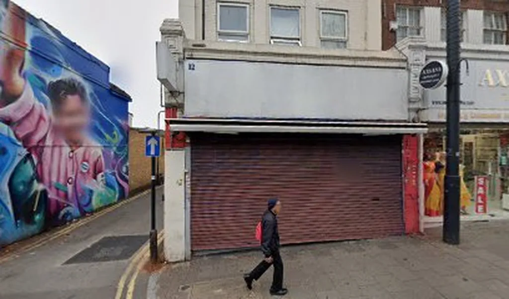 Zanzi Bar Corner