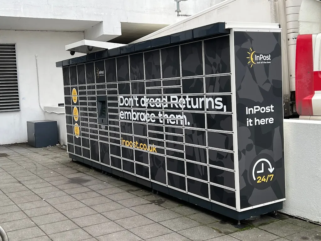 24/7 InPost Locker - LIDL New Addington
