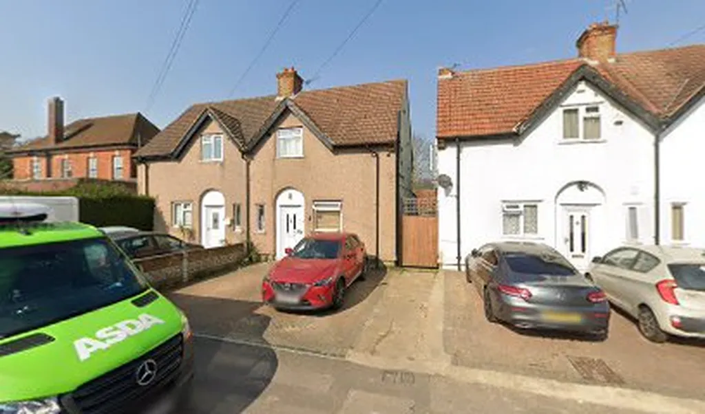 24 Hours Minicabs in West Drayton