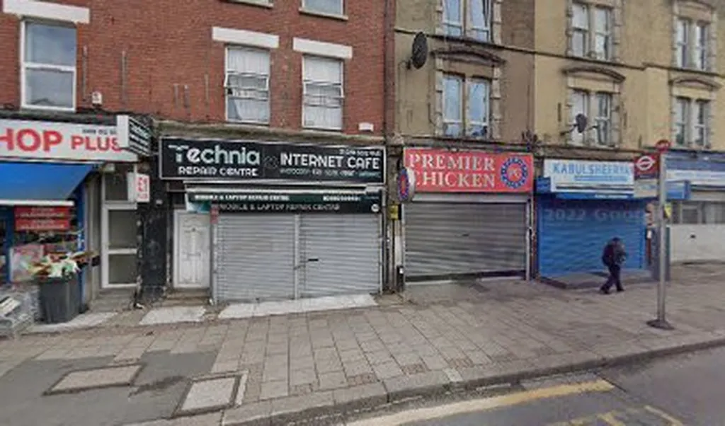 24H Taxis & MiniCabs (West Hendon Branch)