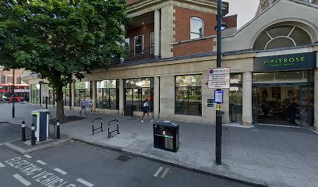 24Hr Taxi Holloway London