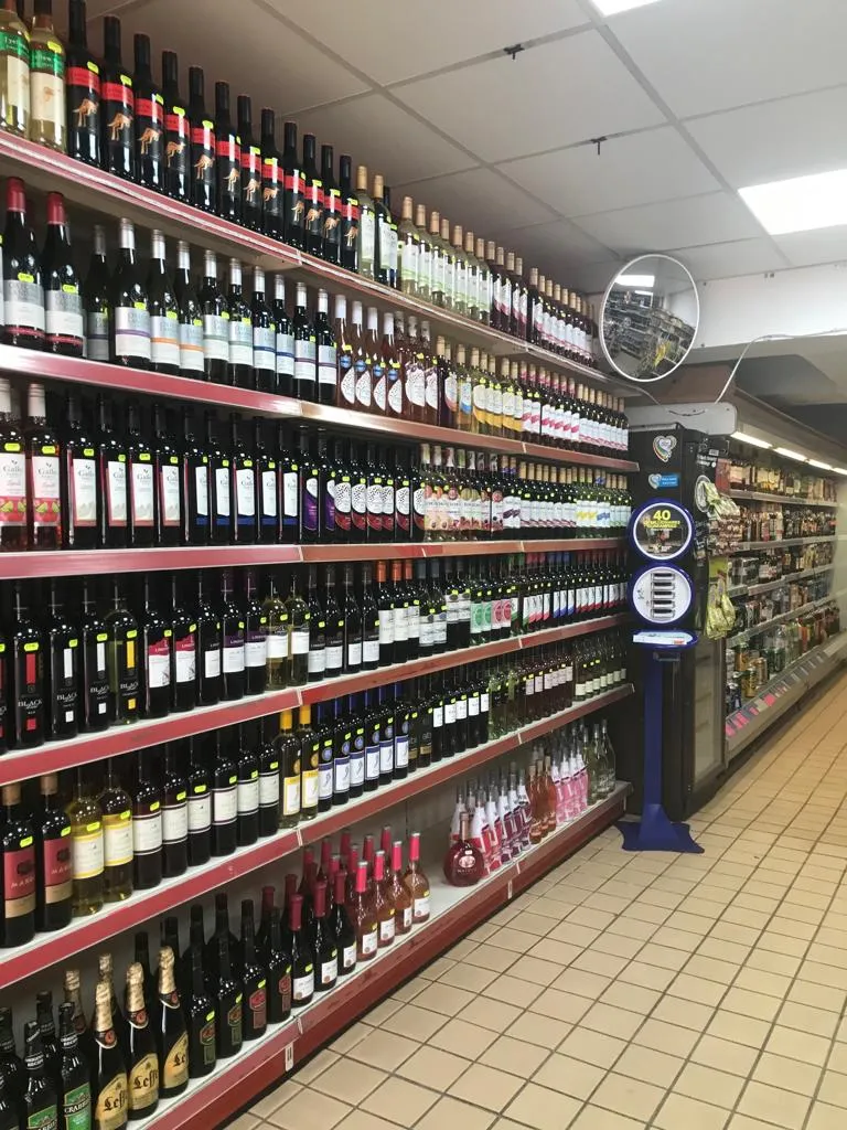 A S D Off License & Groceries
