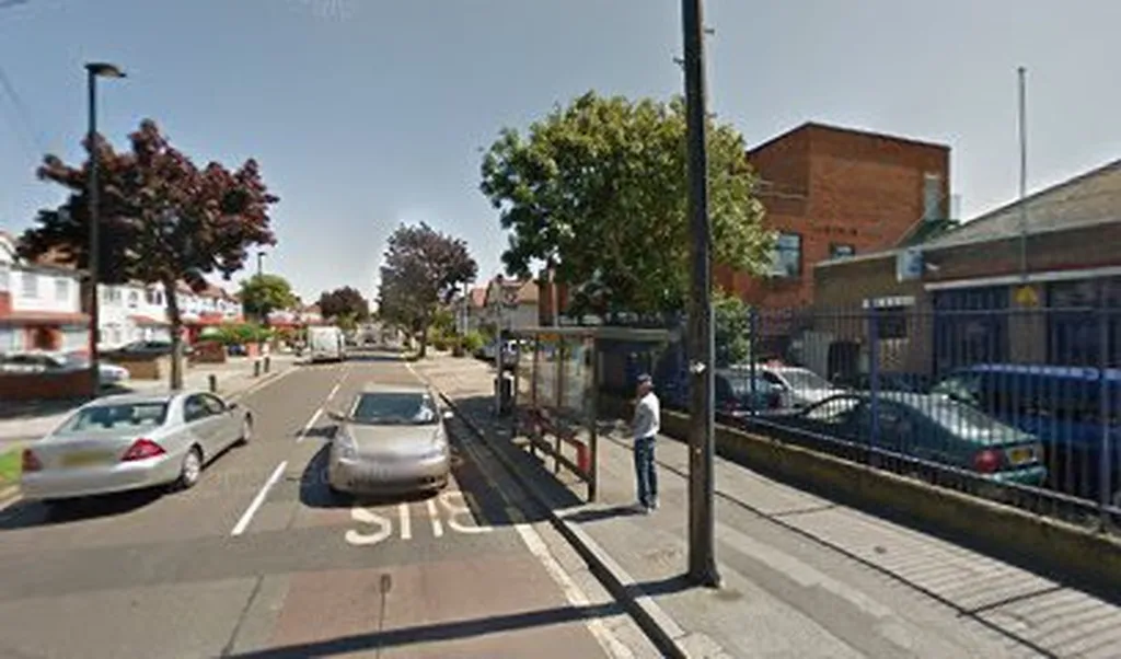 Aintree Road (Stop PC)