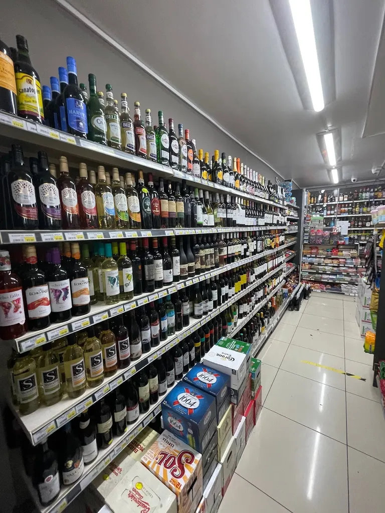 Akdeniz Supermarket