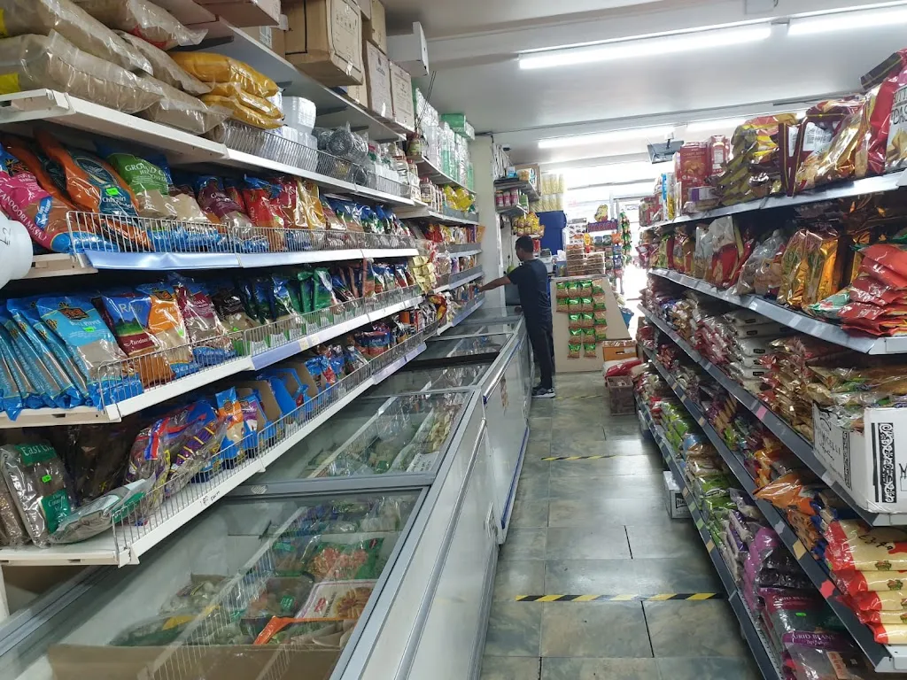Alom Cash & Carry