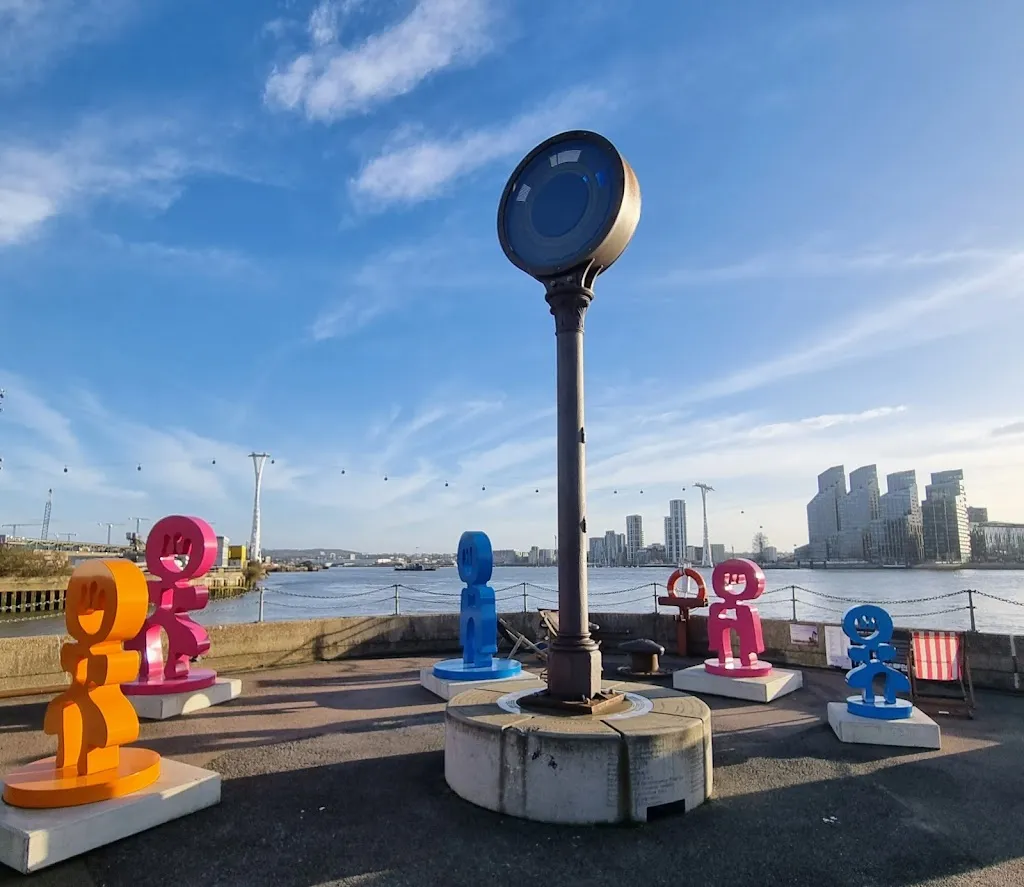 'Alunatime' Trinity Buoy Wharf