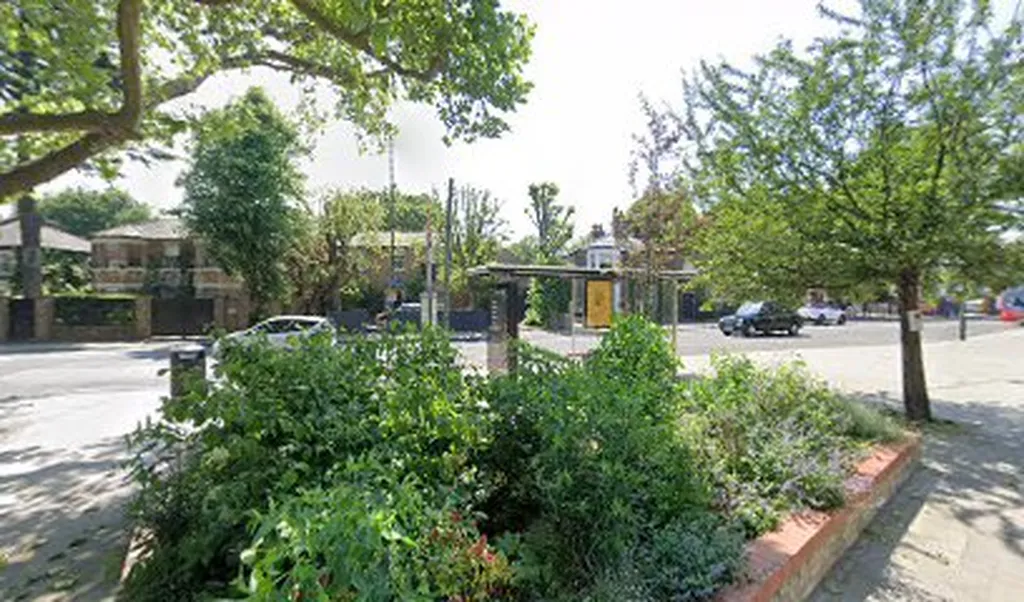 Askew Road Stamford Brook (Stop SB)