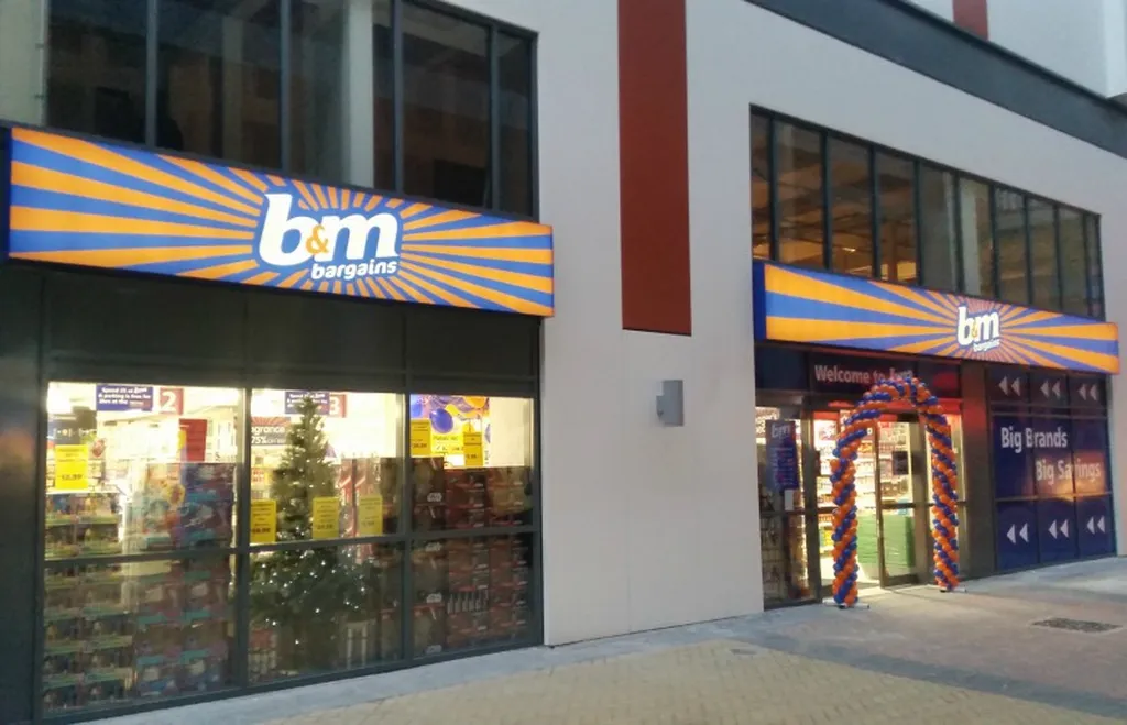 B&M Store