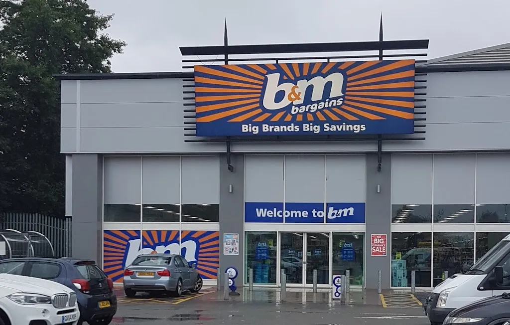 B&M Store