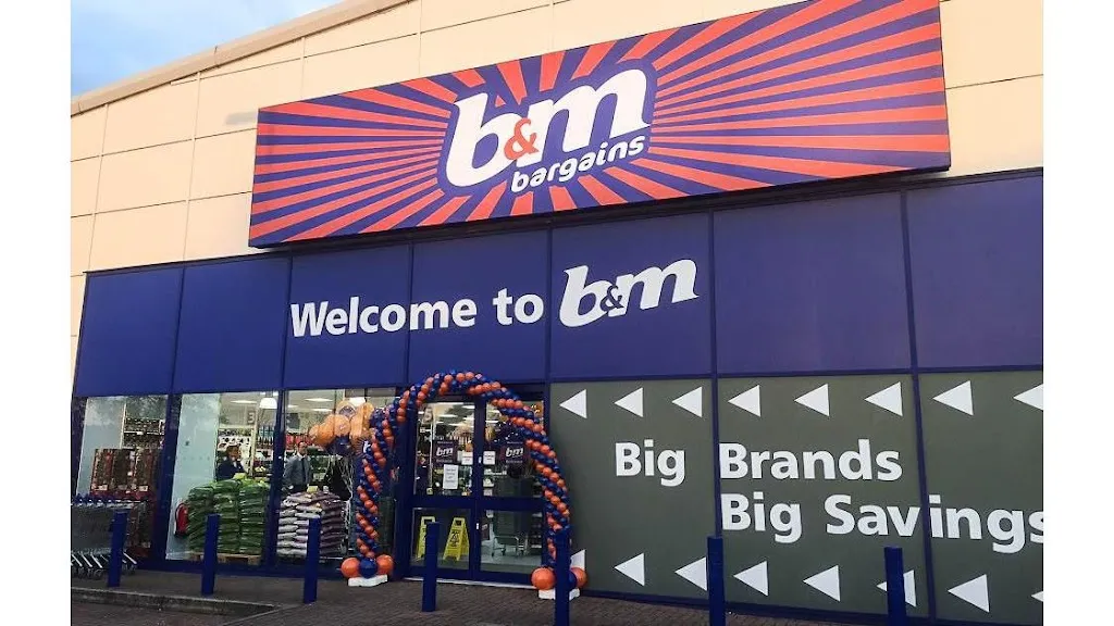 B&M Store