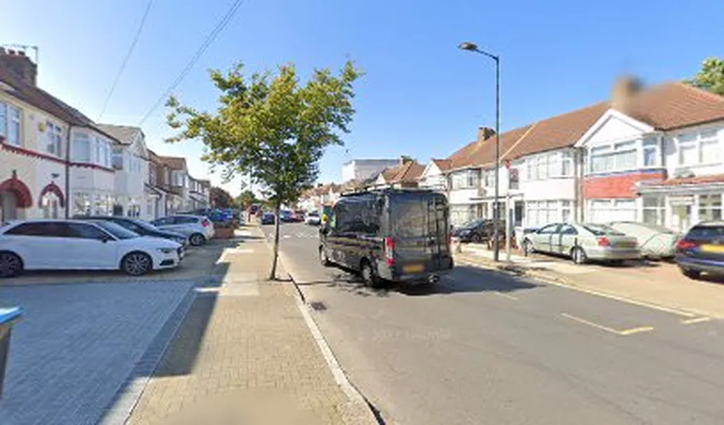 Bacon Lane Kingsbury (Stop RM)