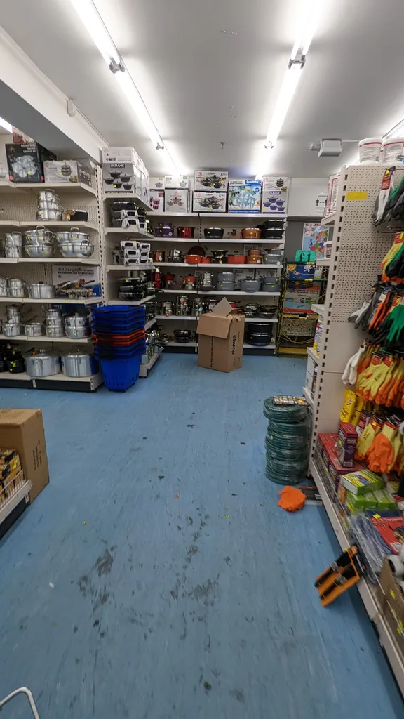 Bargain World